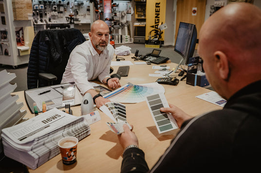 Beratung im maleco Farbwerk
